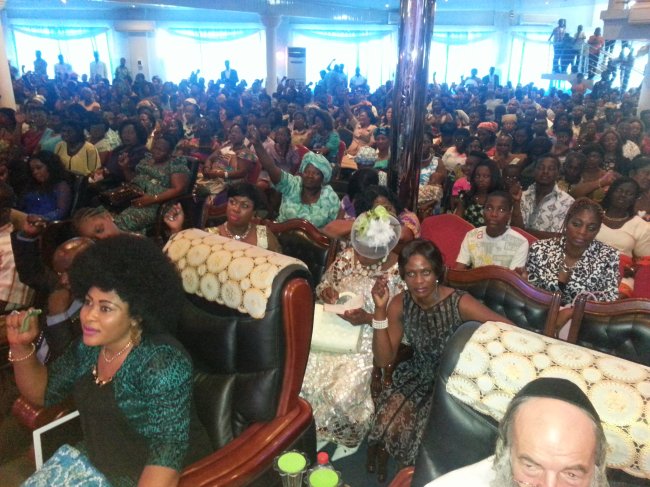 ../previews/077-AFRIKA-1-2013 857.jpg.medium.jpeg