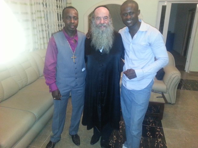 ../previews/088-AFRIKA-1-2013 1042.jpg.medium.jpeg