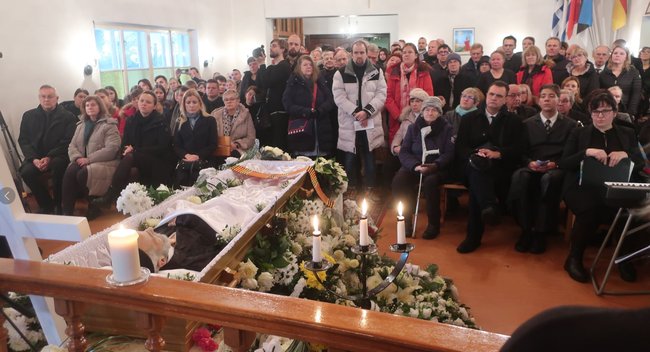 ../previews/000-Beerdigung Rabbi Benjamin 1.png.medium.jpeg