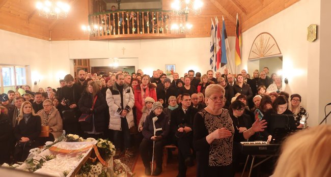 ../previews/009-Beerdigung Rabbi Benjamin 10.png.medium.jpeg